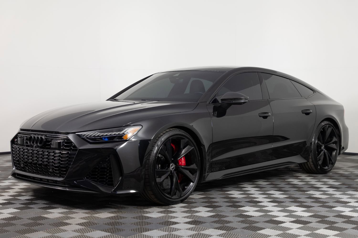 Used 2021 Audi RS 7 Sportback w/ Carbon Optic Package image 1