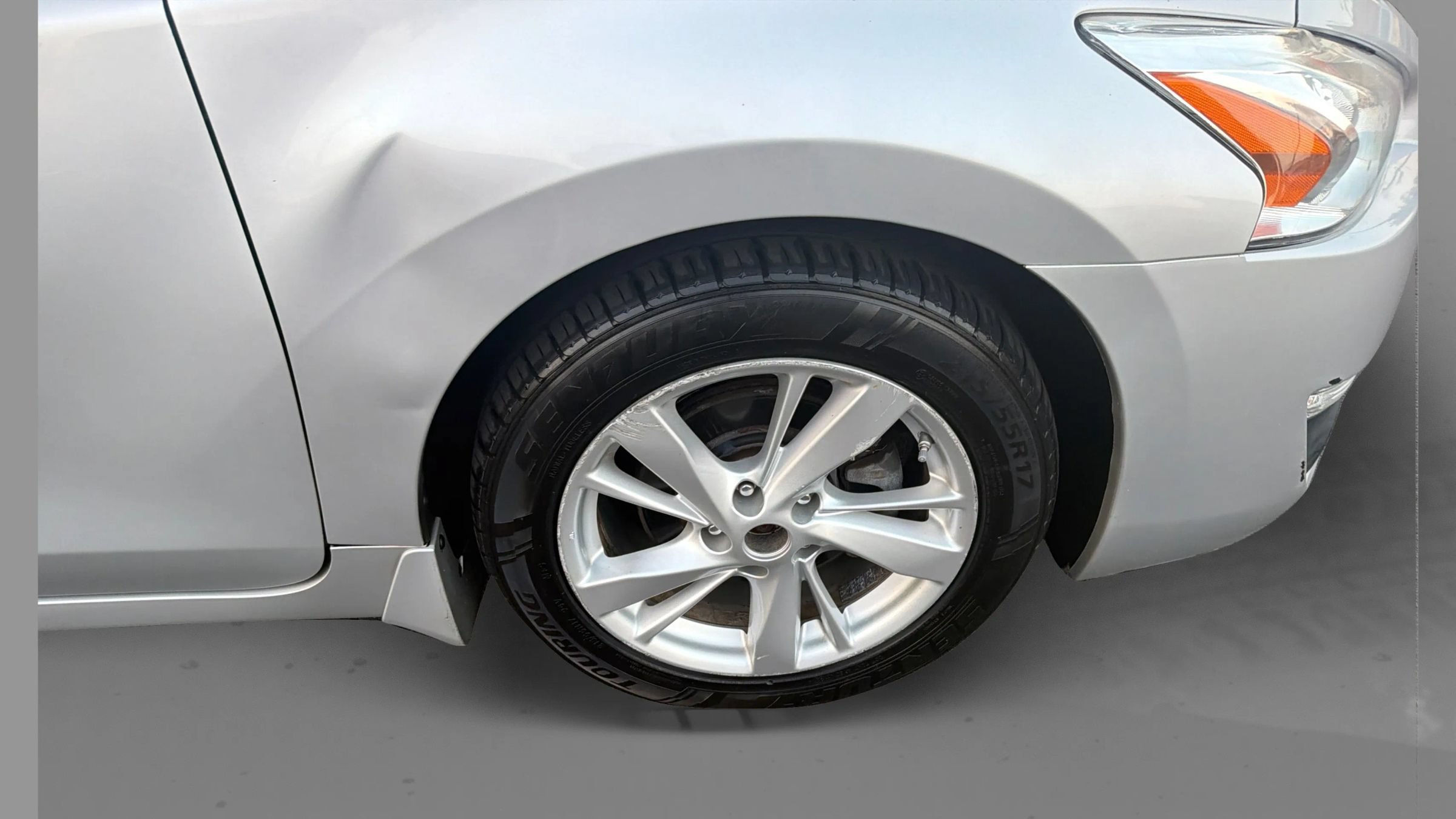Used 2015 Nissan Altima 2.5 SV FWD image 25
