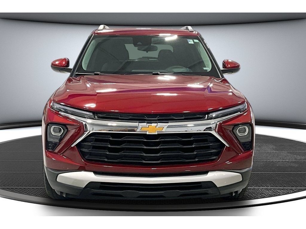 Used 2025 Chevrolet TrailBlazer LT AWD/4WD image 4