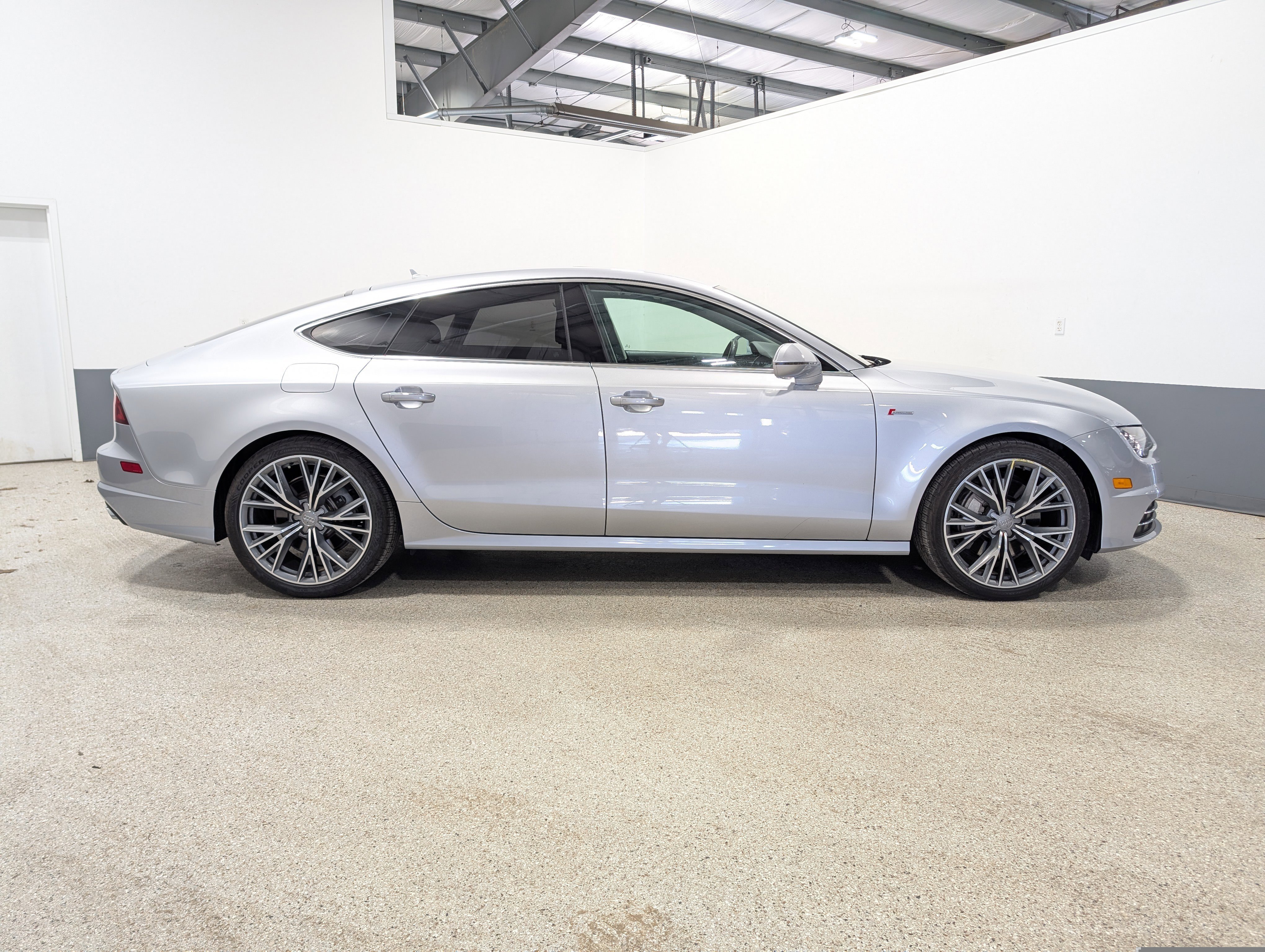 Used 2016 Audi A7 3.0T Premium Plus w/ 20" Wheel & Tire Package AWD/4WD image 2