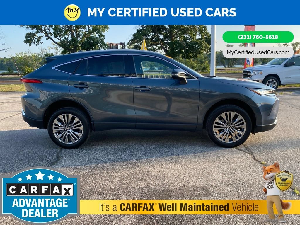 Used 2024 Toyota Venza XLE AWD/4WD image 4