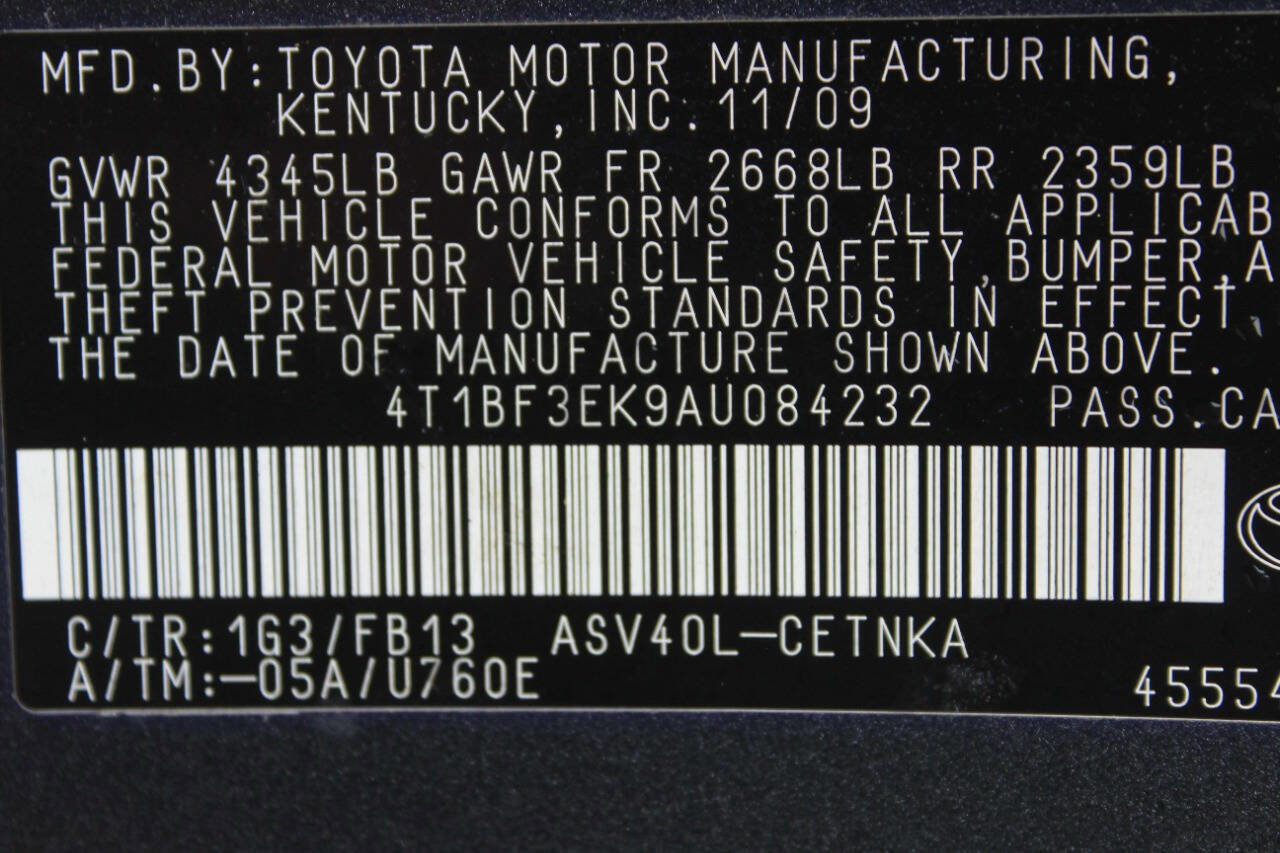 Used 2010 Toyota Camry LE FWD image 10