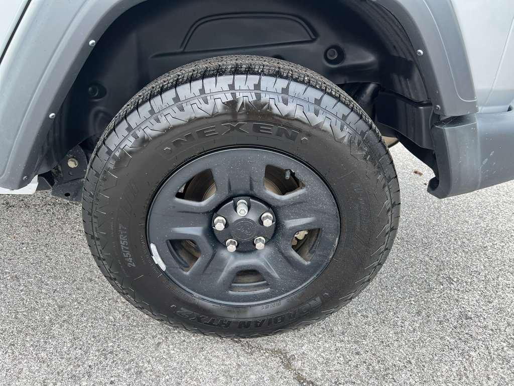 Used 2024 Jeep Wrangler Sport image 29