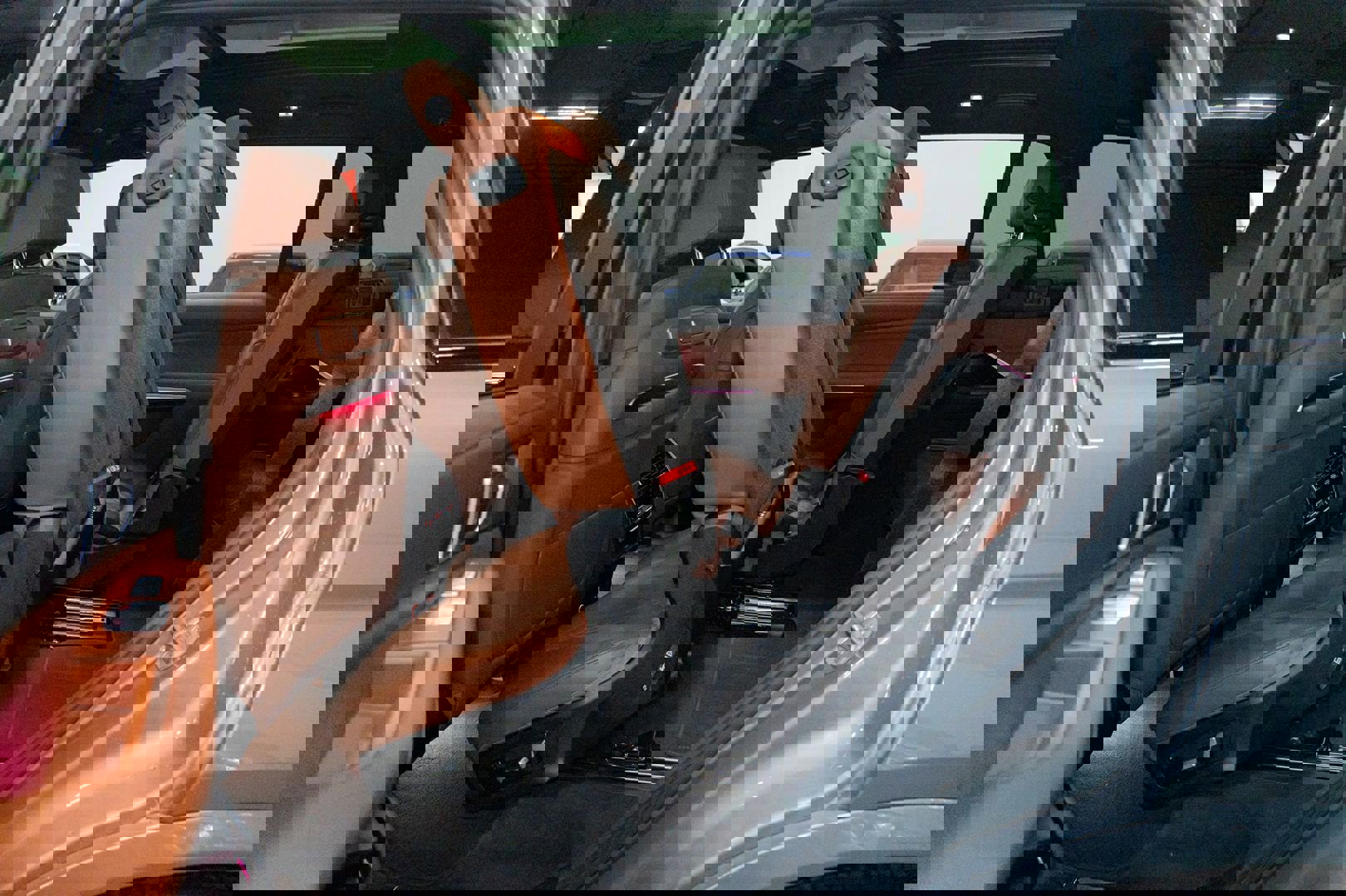 Used 2023 BMW X7 M60i image 36