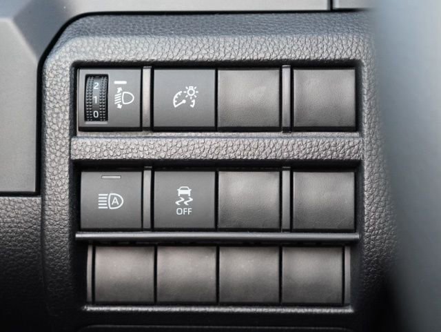 Certified 2024 Toyota Tacoma SR image 16