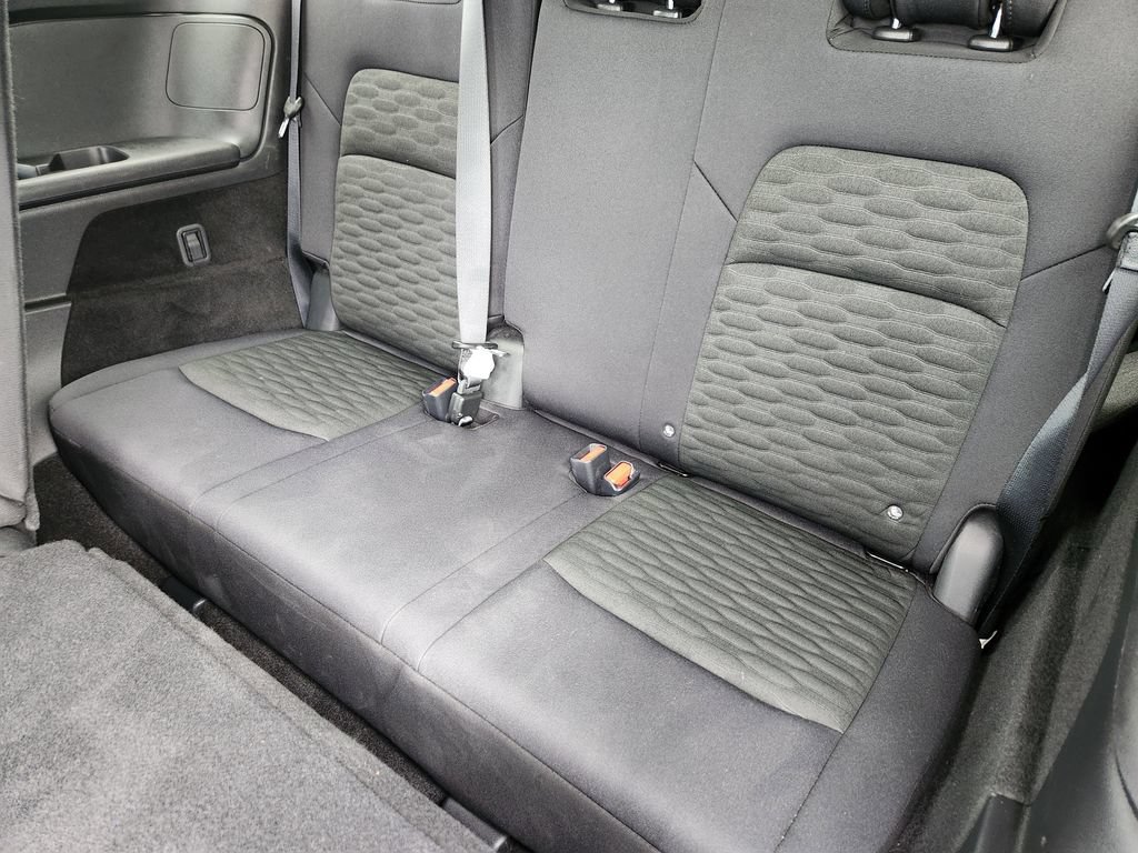 Used 2025 Nissan Pathfinder SV FWD image 19