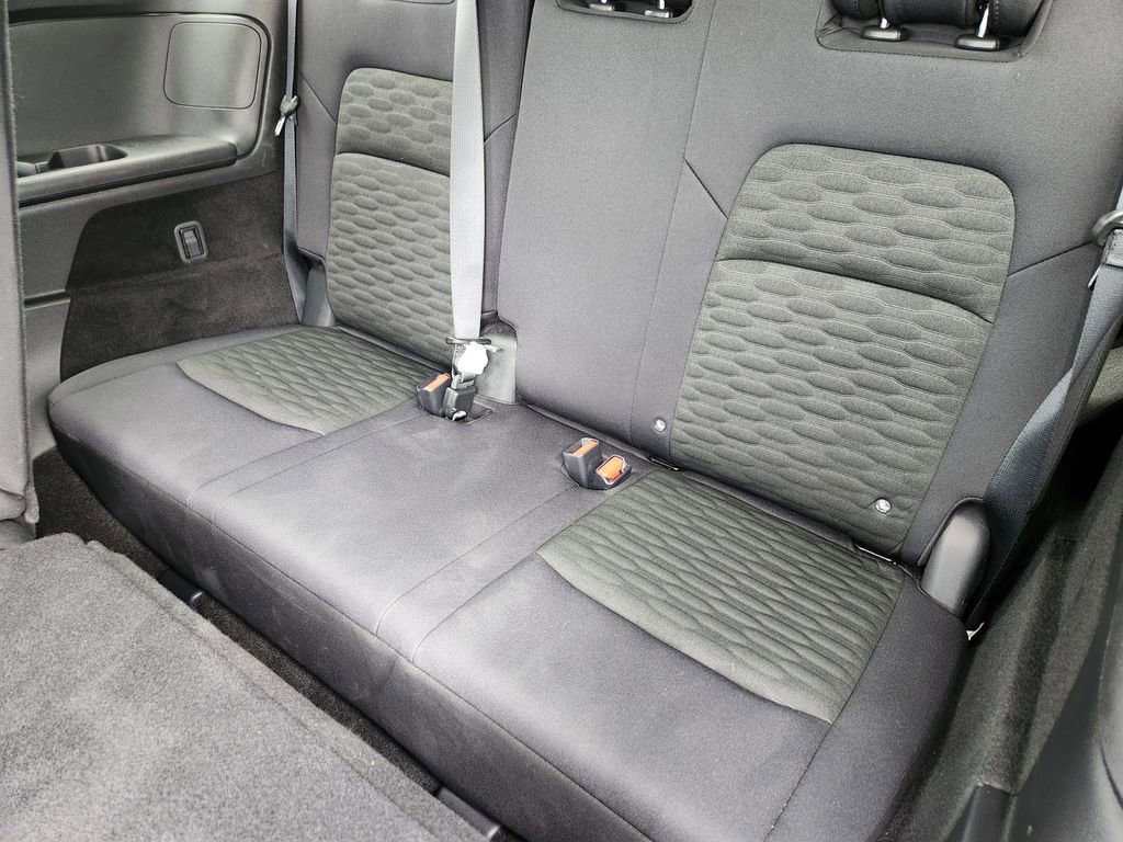 Used 2025 Nissan Pathfinder SV FWD image 19