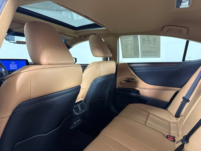 Certified 2025 Lexus ES 300h w/ Technology Package FWD image 29