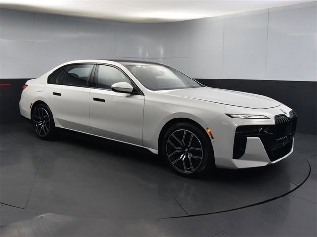 New 2024 BMW 750e xDrive w/ Executive Package