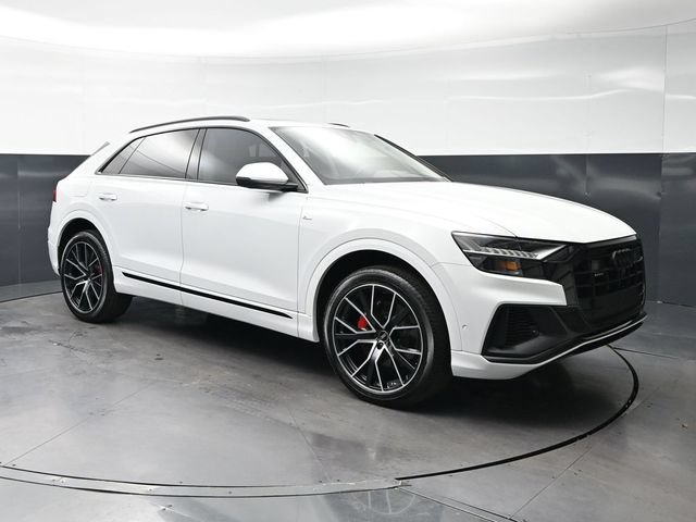 Used 2023 Audi Q8 Prestige AWD/4WD image 3