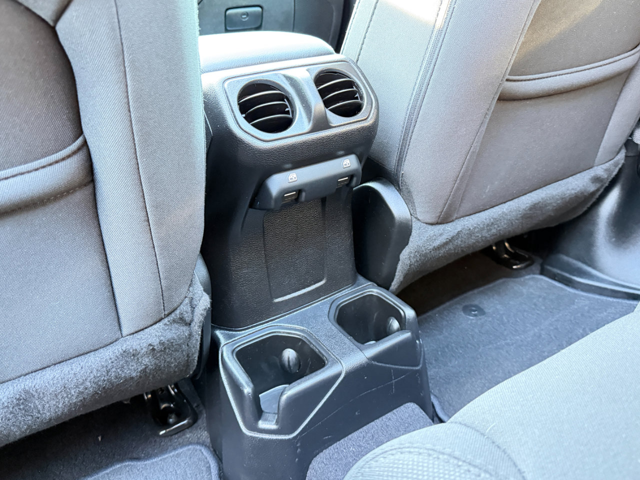 Used 2019 Jeep Wrangler Unlimited Sport S image 30