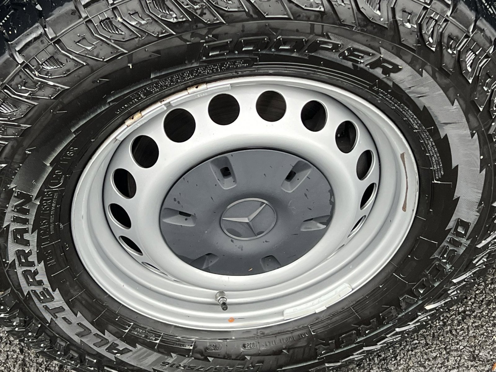 Used 2024 Mercedes-Benz Sprinter 2500 image 20