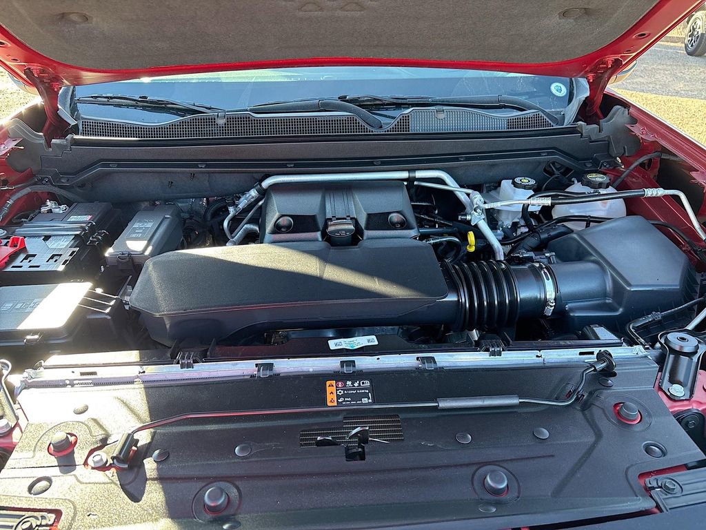 Used 2025 GMC Canyon Elevation image 28