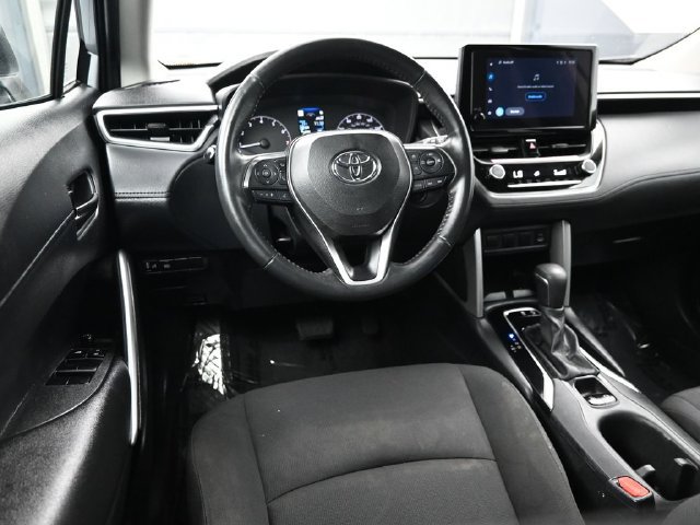 Used 2024 Toyota Corolla Cross LE FWD image 16