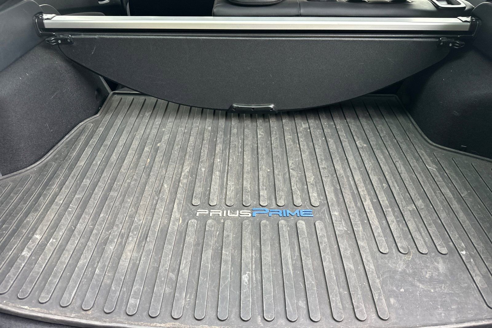 Used 2022 Toyota Prius Prime XLE image 13