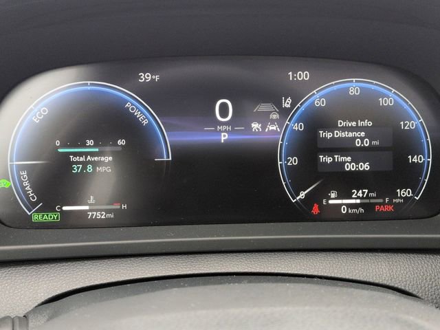 Certified 2023 Toyota Crown Limited image 17