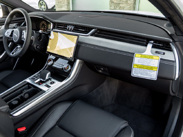 New 2024 Jaguar XF R-Dynamic SE AWD/4WD image 30