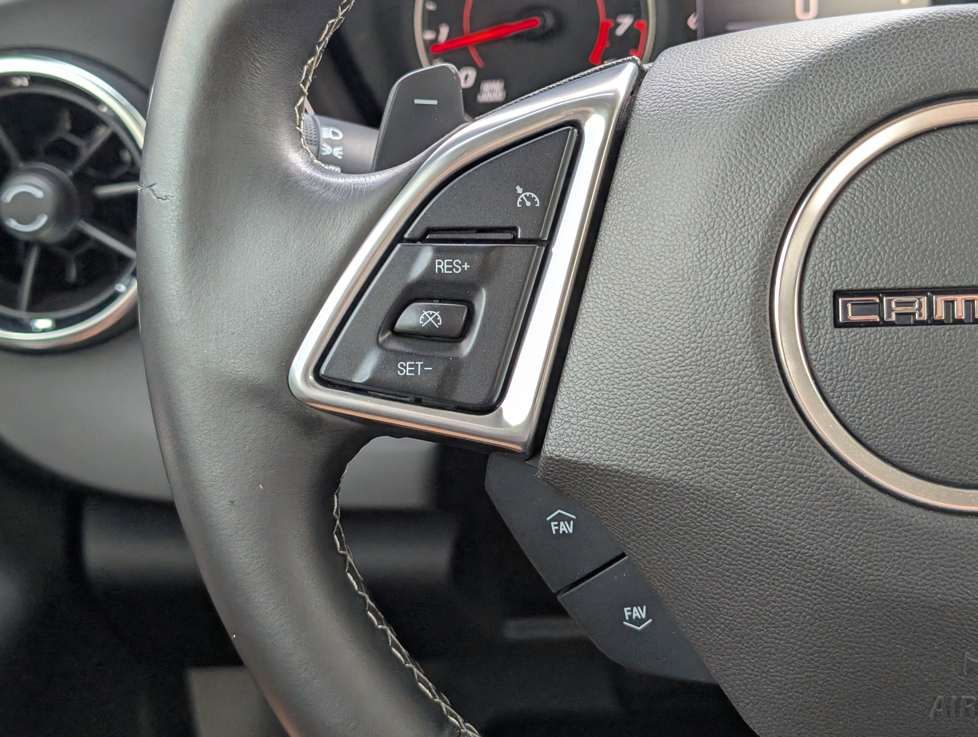 Used 2021 Chevrolet Camaro LT image 15