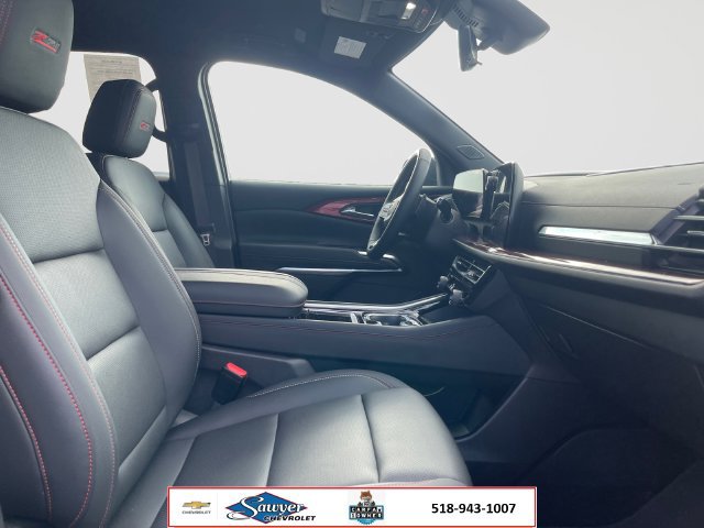 Used 2024 Chevrolet Traverse Z71 w/ Enhanced Driving Package AWD/4WD image 16
