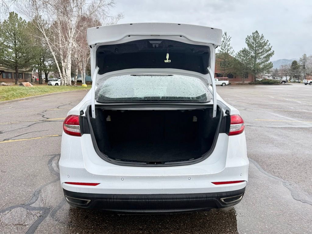 Used 2019 Ford Fusion Titanium image 39