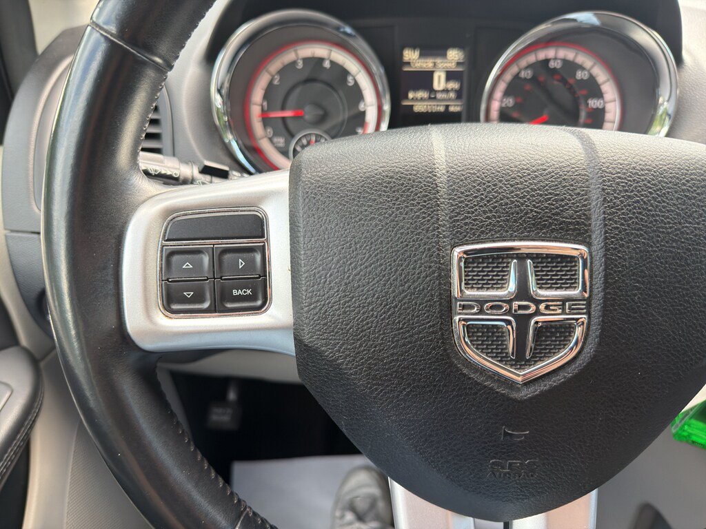 Used 2016 Dodge Grand Caravan SXT w/ Rear Park Assist Package FWD image 16