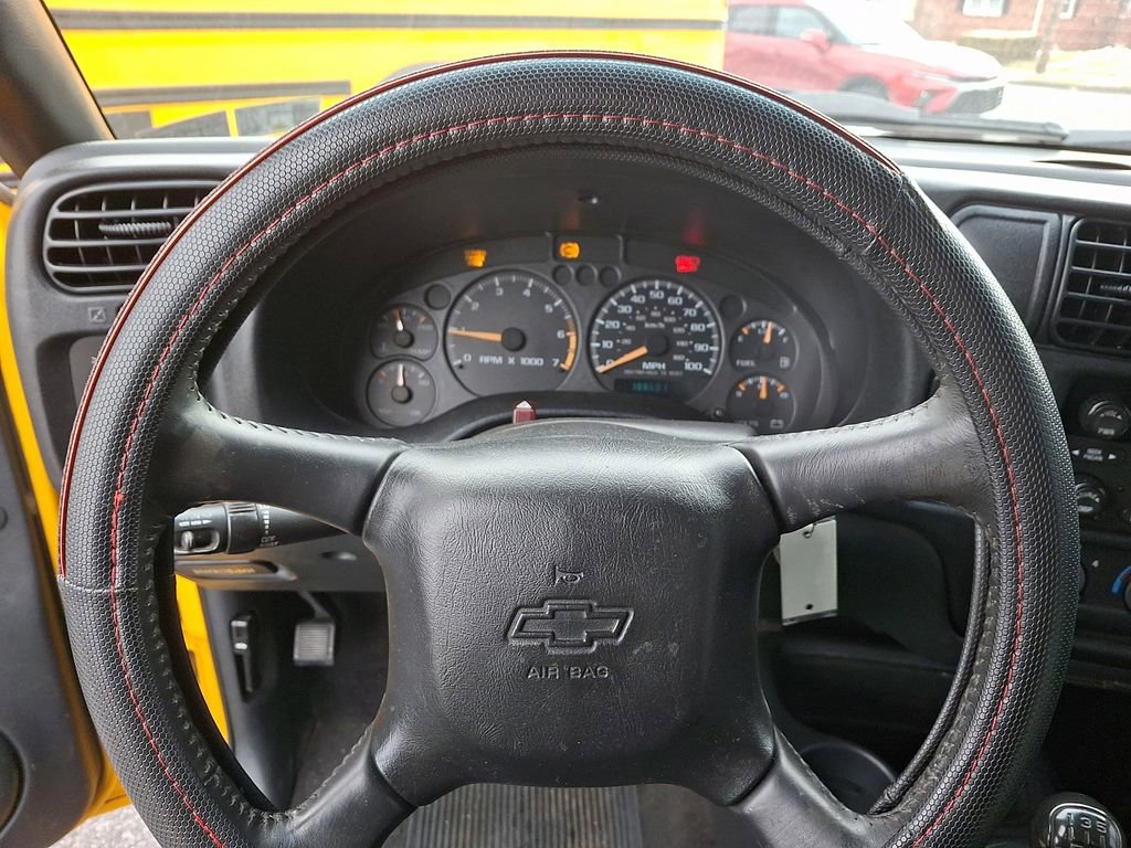 Used 2003 Chevrolet S10 Pickup LS w/ LS Preferred Equipment Group image 17