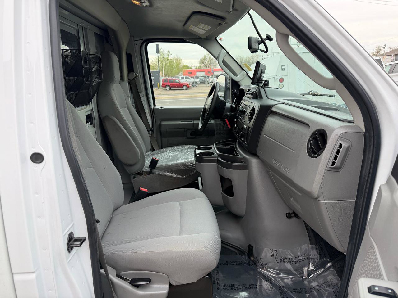 Used 2019 Ford E-350 and Econoline 350 Super Duty w/ Power Windows & Locks Group image 26