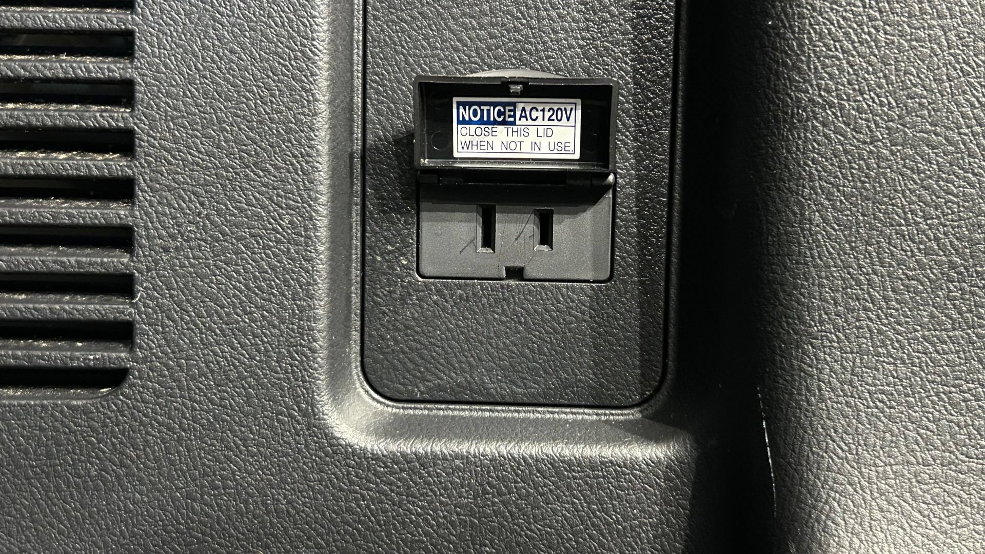 Used 2023 Lexus GX 460 Premium AWD/4WD image 32
