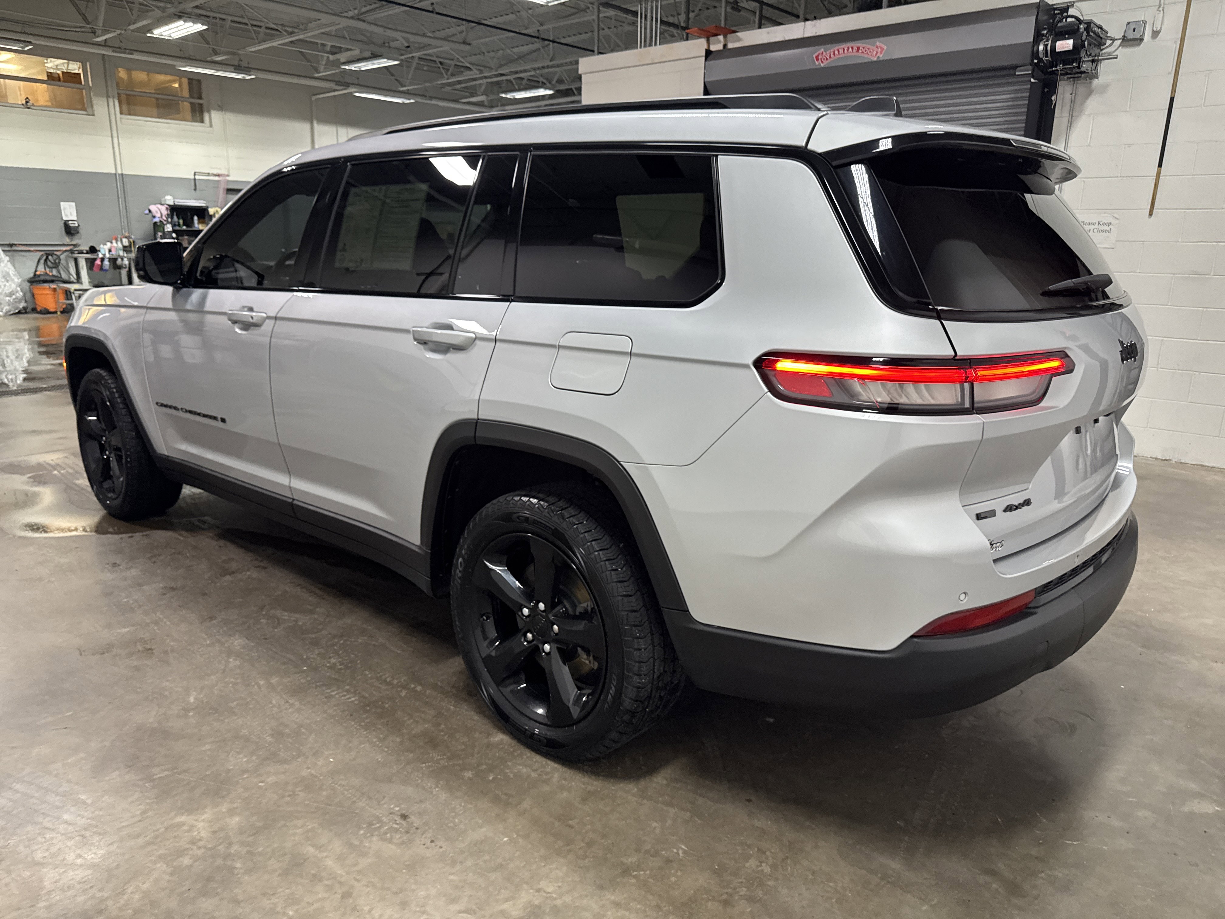 Used 2021 Jeep Grand Cherokee L Altitude image 5