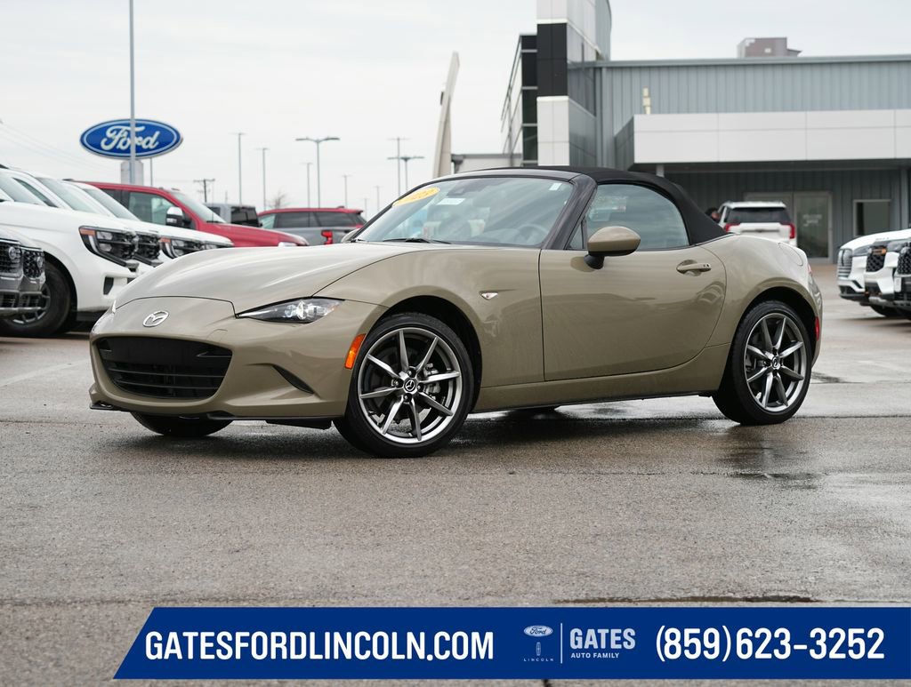 Used 2023 MAZDA MX-5 Miata Grand Touring video 1