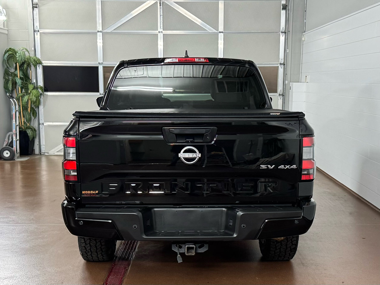 Used 2022 Nissan Frontier SV w/ Technology Package image 4