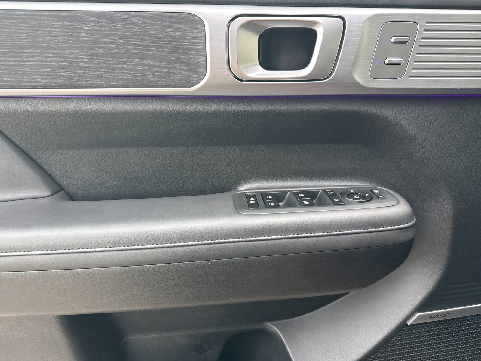 Certified 2024 Hyundai Santa Fe Limited image 10