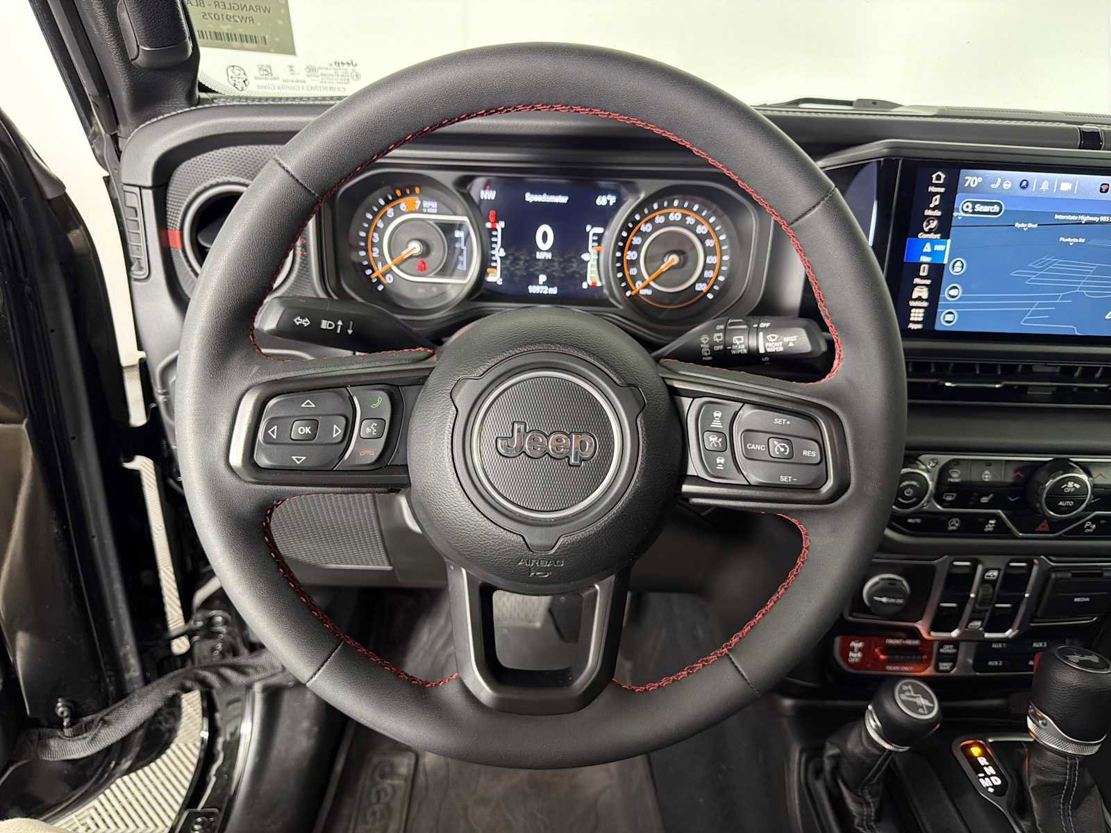 Used 2024 Jeep Wrangler Unlimited Rubicon w/ Technology Group image 22