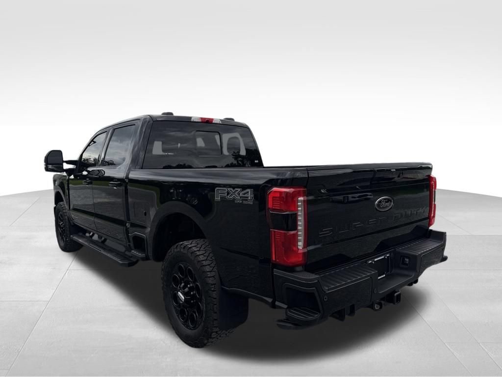 Used 2024 Ford F250 Lariat w/ Black Appearance Package AWD/4WD image 17