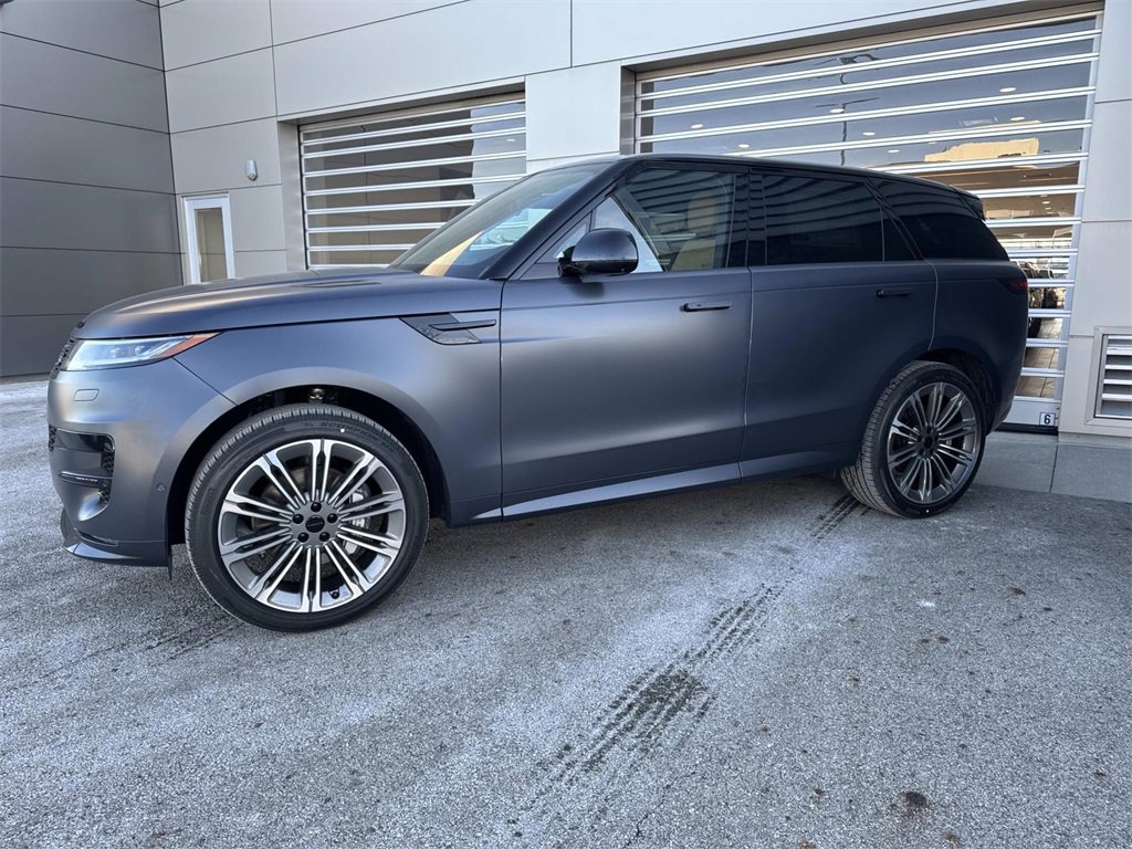 New 2026 Land Rover Range Rover Sport Dynamic SE image 3