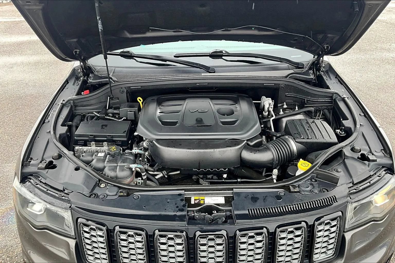 Used 2021 Jeep Grand Cherokee Laredo X AWD/4WD image 36