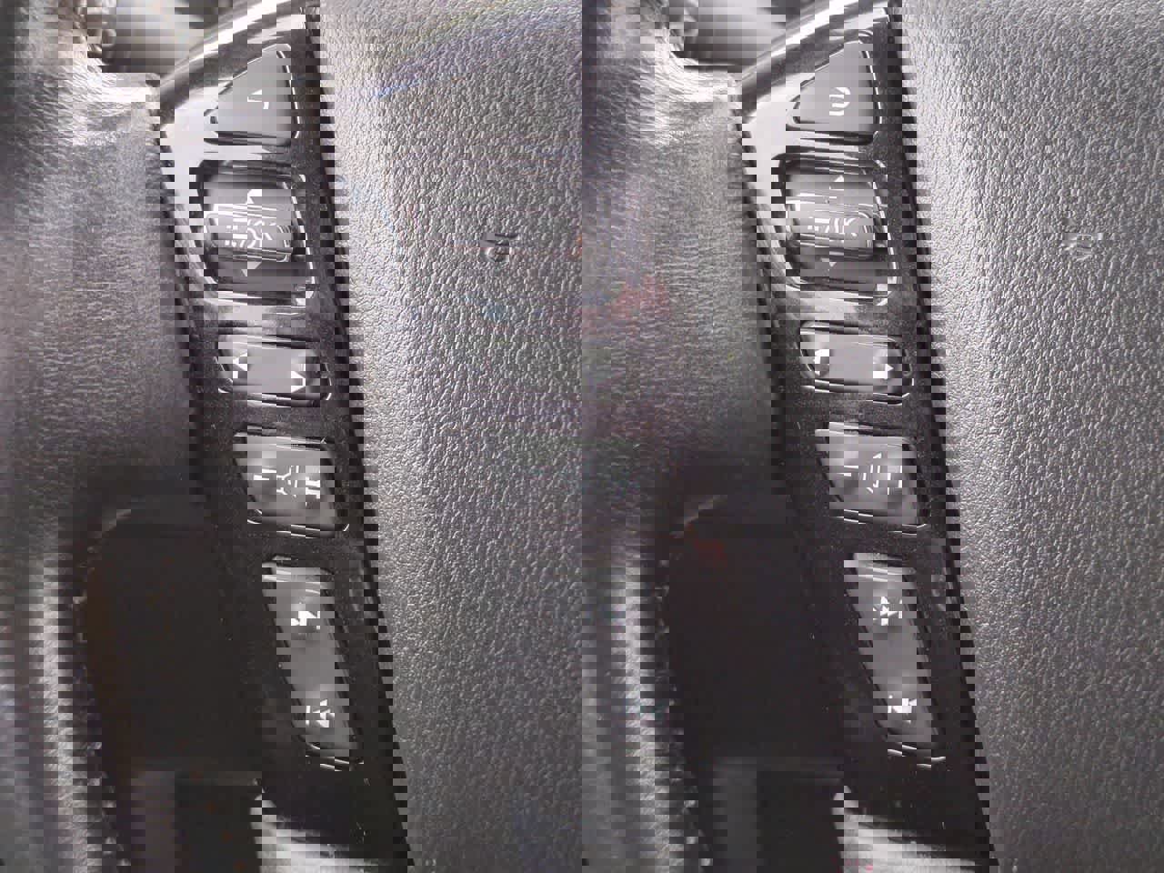 Used 2021 Nissan Armada SV image 24