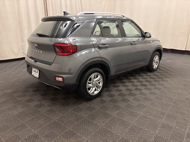 Used 2020 Hyundai Venue SEL image 5