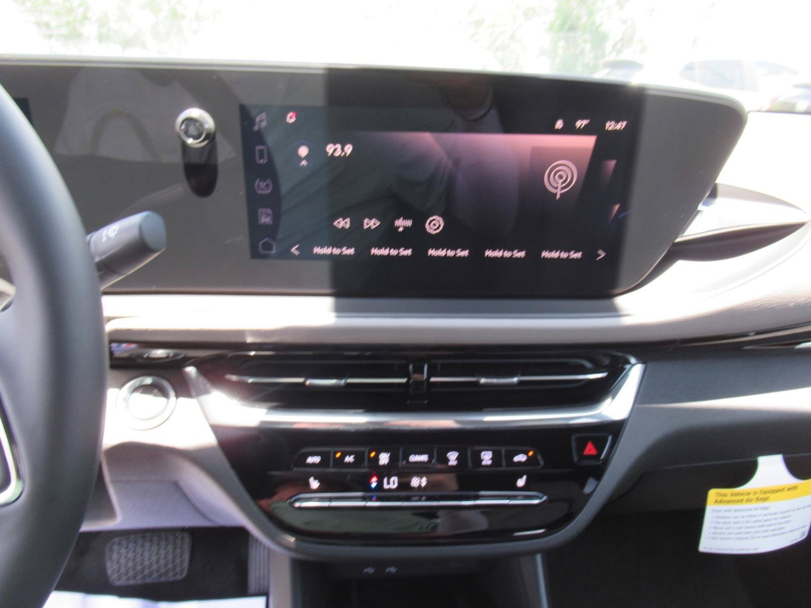 New 2026 Buick Envista Sport Touring FWD image 24