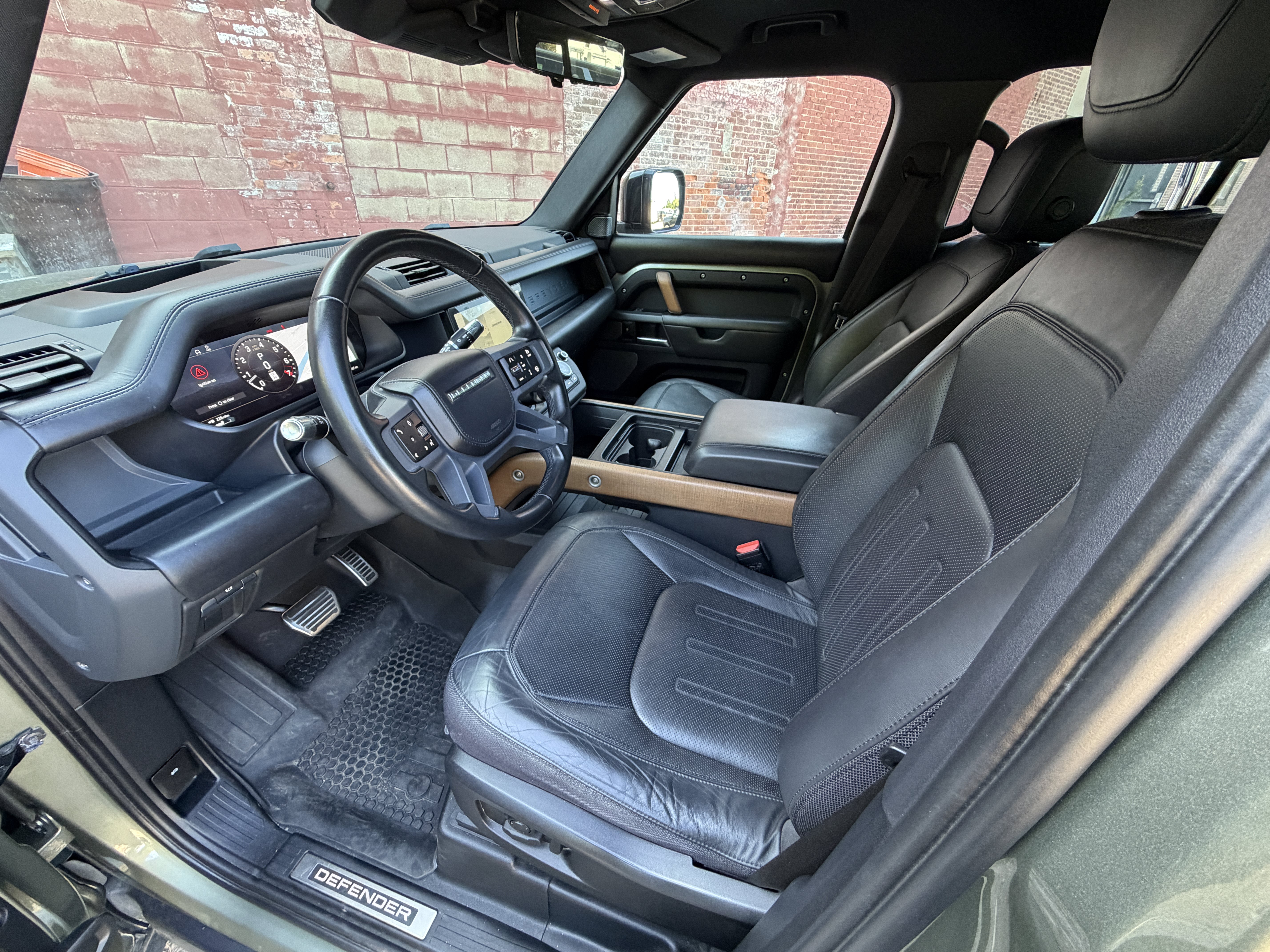 Used 2021 Land Rover Defender 110 X AWD/4WD image 12