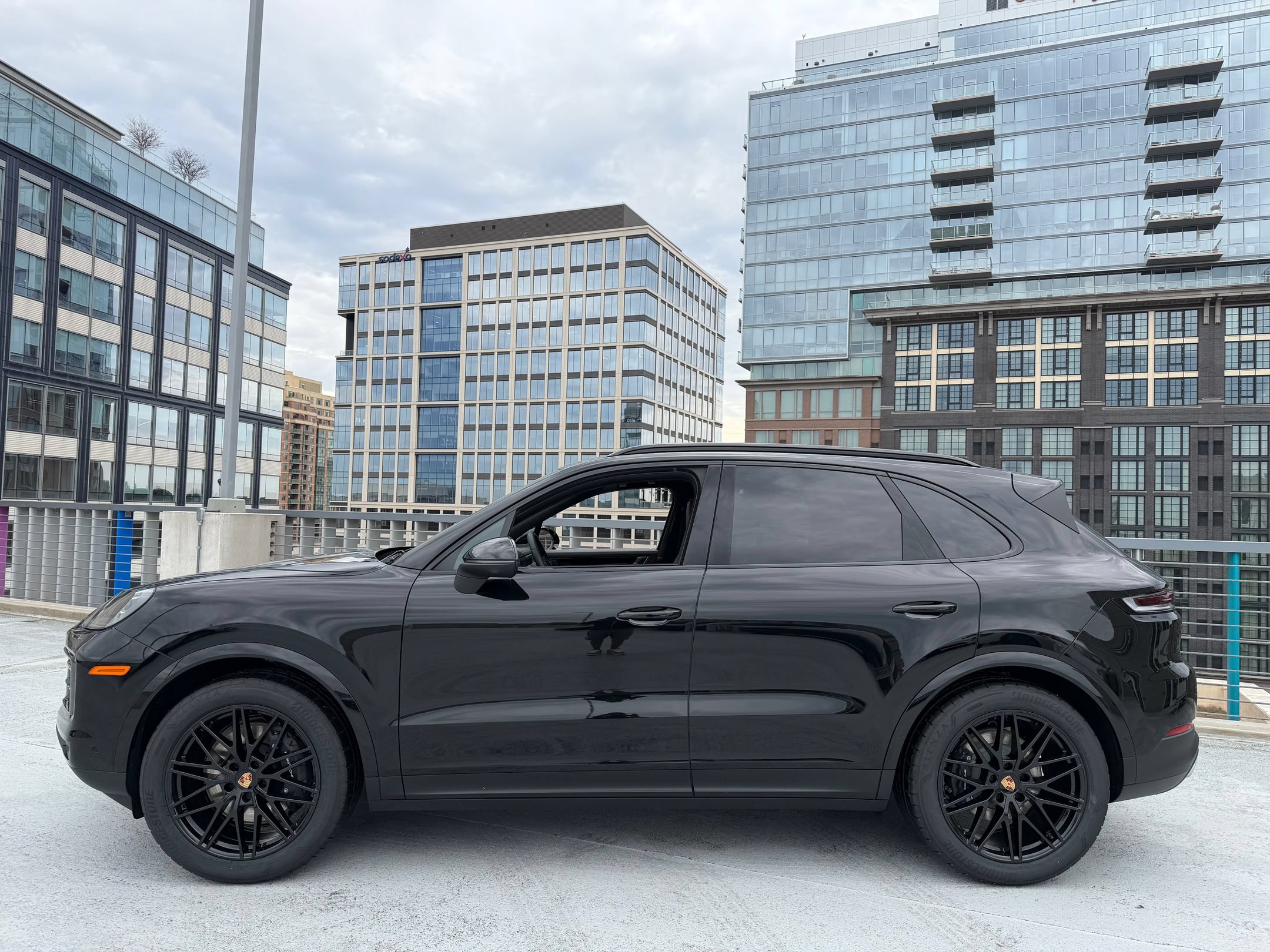 Certified 2026 Porsche Cayenne AWD/4WD image 2