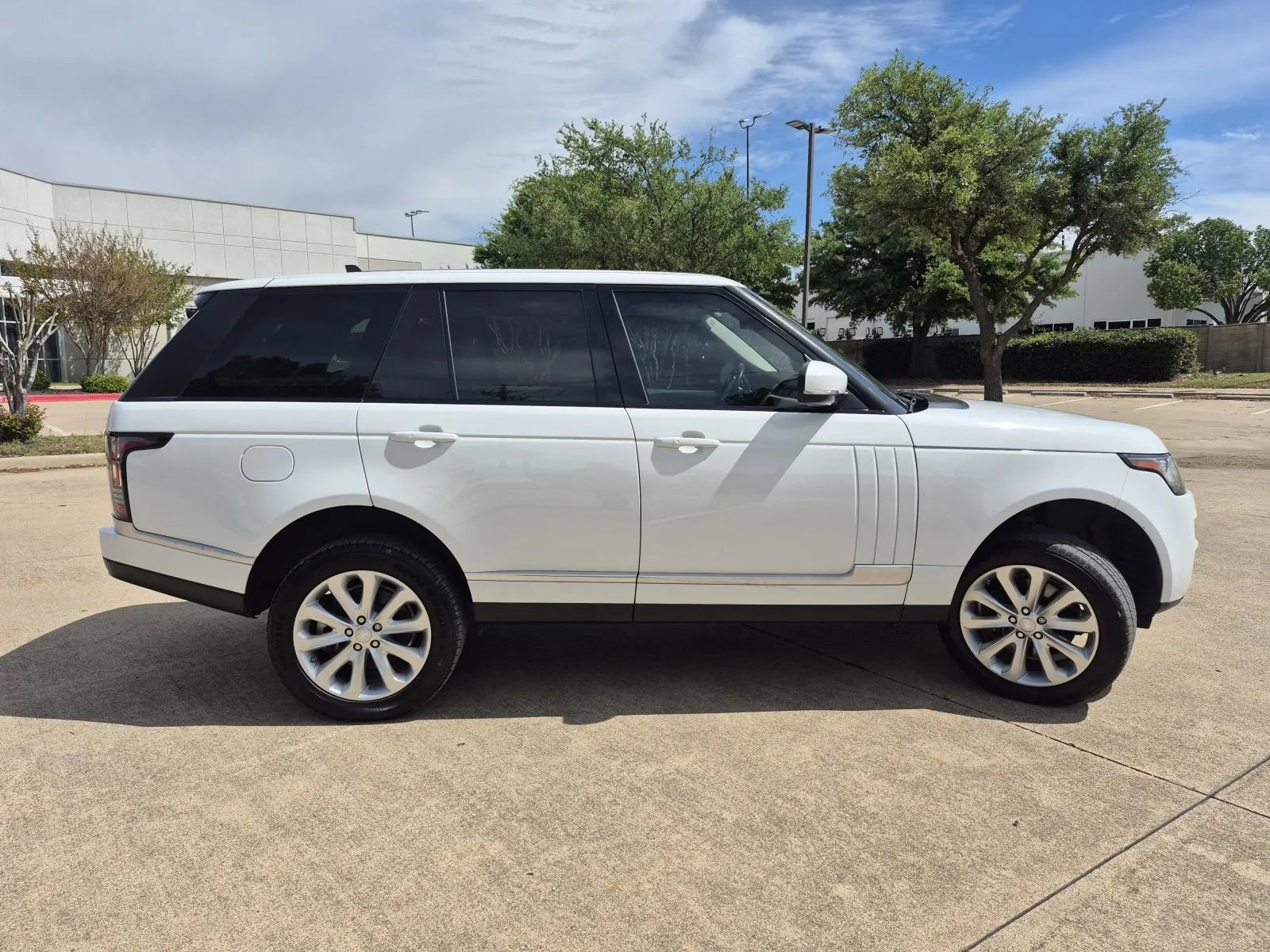 Used 2016 Land Rover Range Rover HSE AWD/4WD image 5