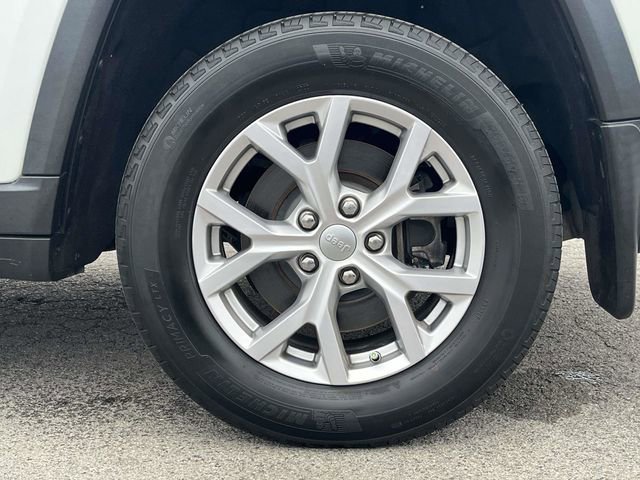 Used 2022 Jeep Grand Cherokee L Limited w/ MOPAR Finishing Package image 11