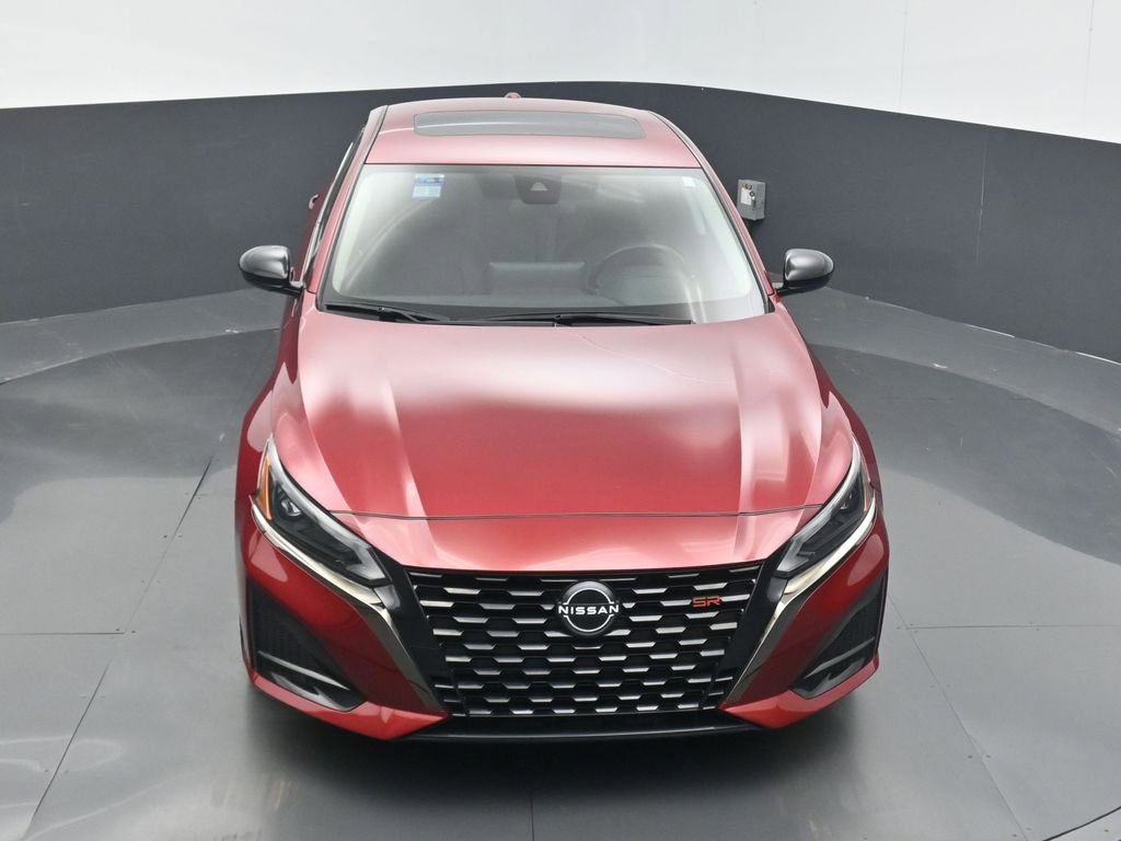 Used 2023 Nissan Altima 2.5 SR w/ SR Premium Package image 6