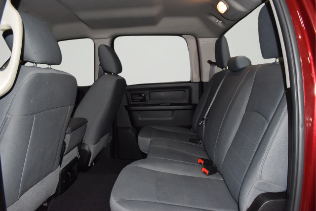 Used 2019 RAM 1500 Express w/ Express Value Package AWD/4WD image 11