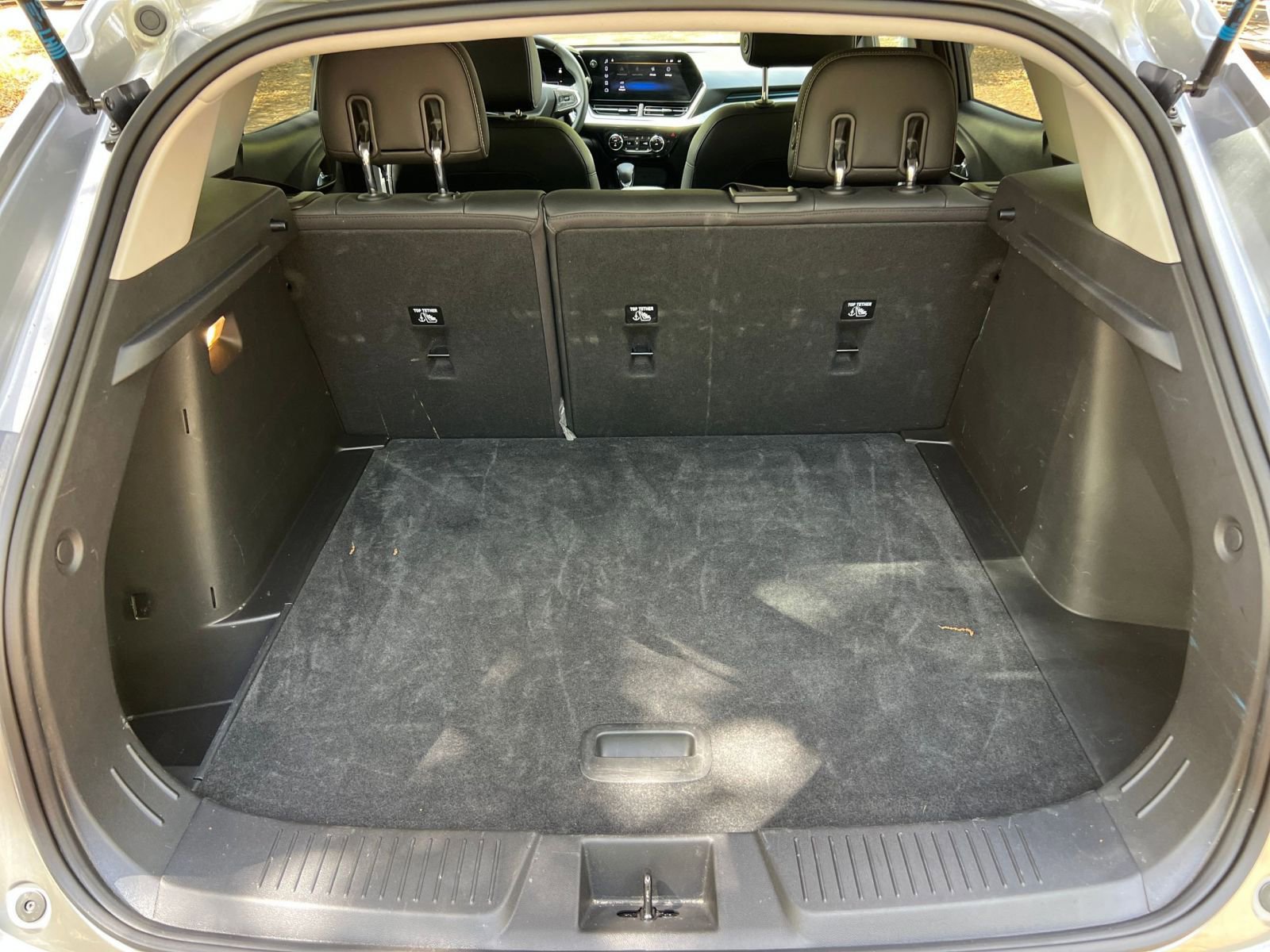 Used 2025 Chevrolet Trax LT w/ LT Convenience Package image 27