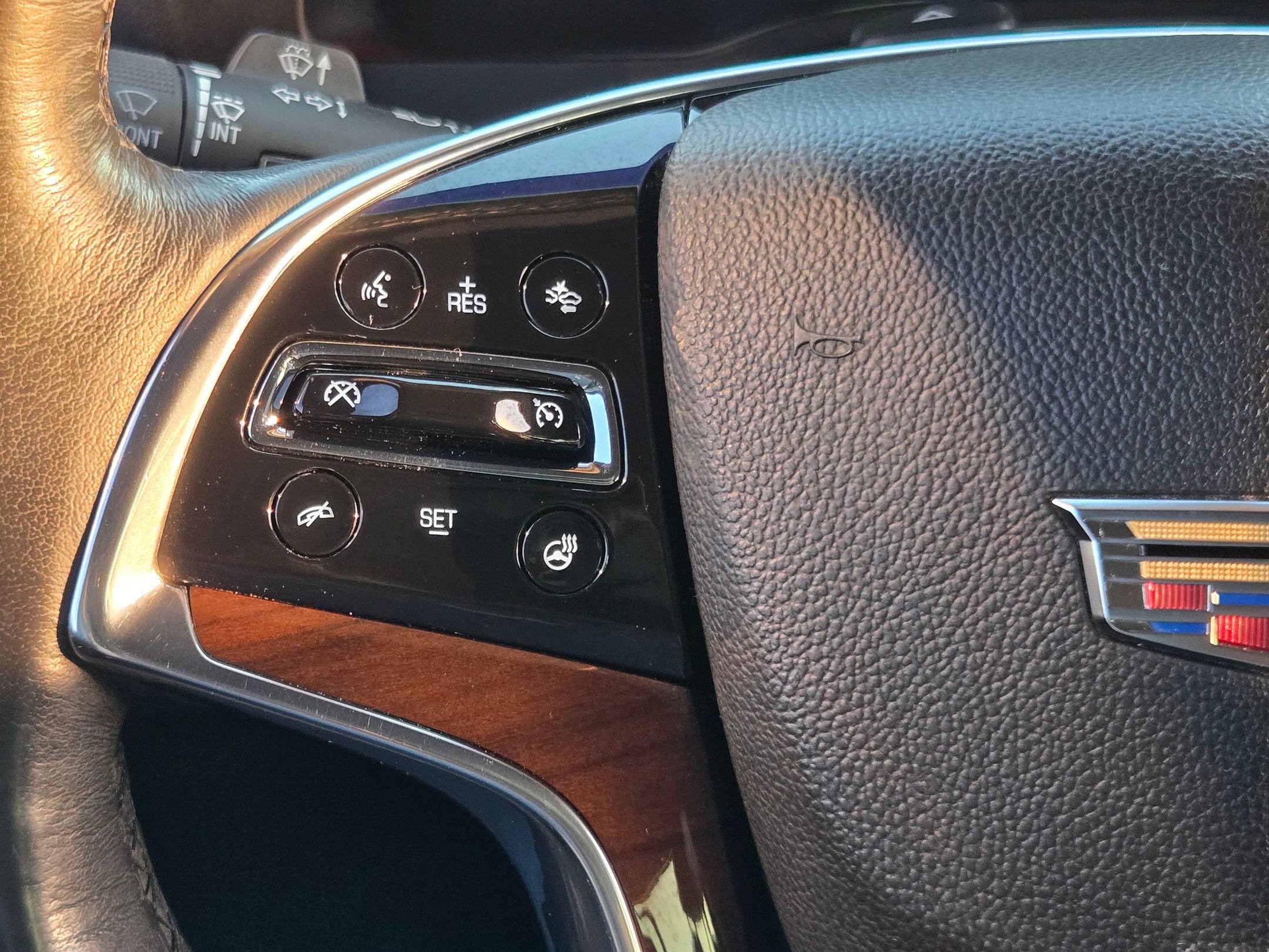 Used 2019 Cadillac Escalade Luxury image 28