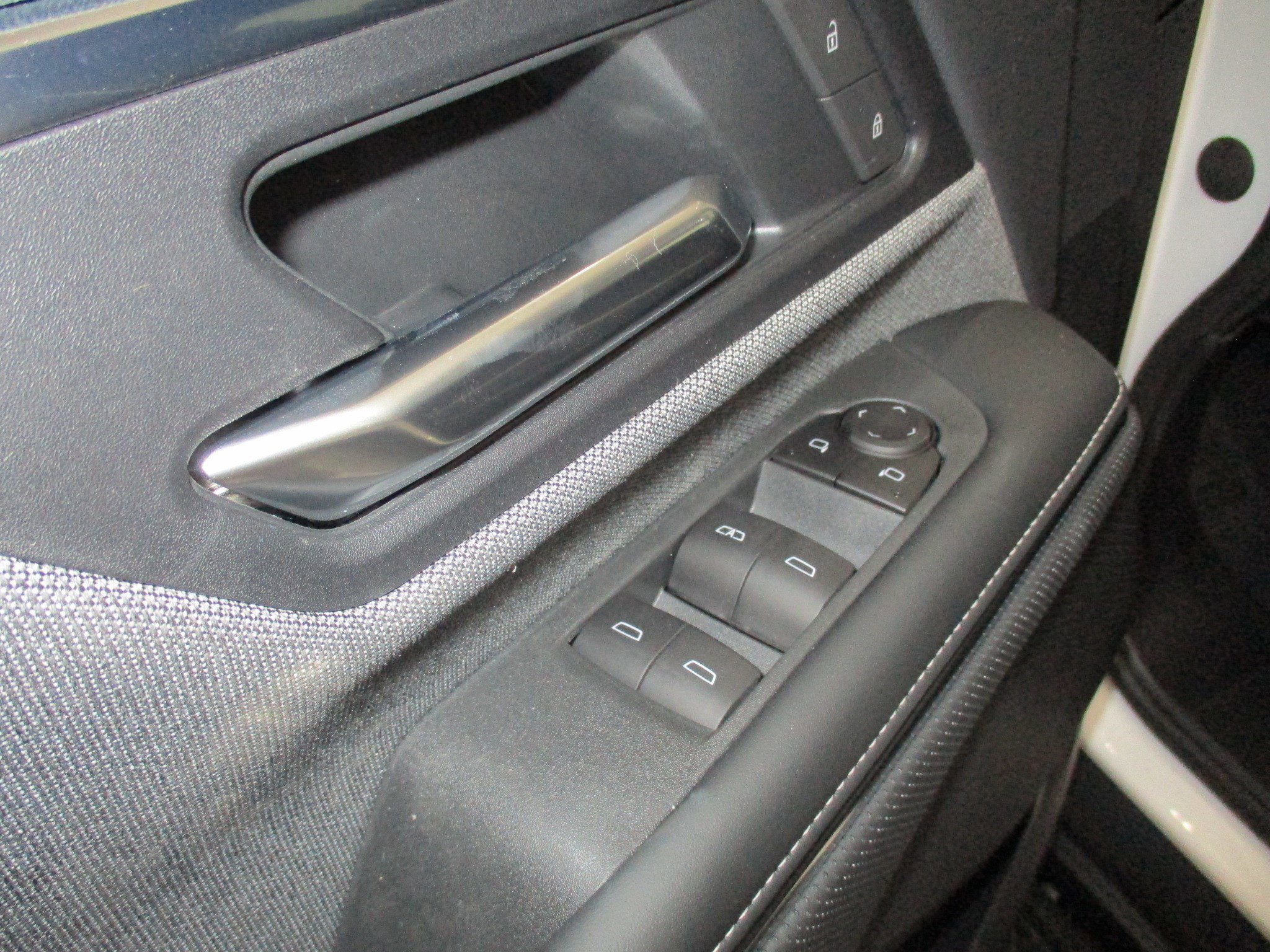 New 2026 GMC Sierra EV Elevation image 16