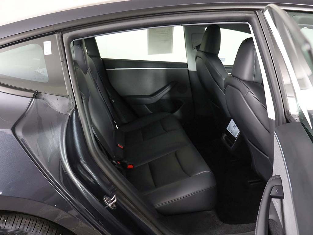 Used 2025 Tesla Model 3 Long Range RWD image 34
