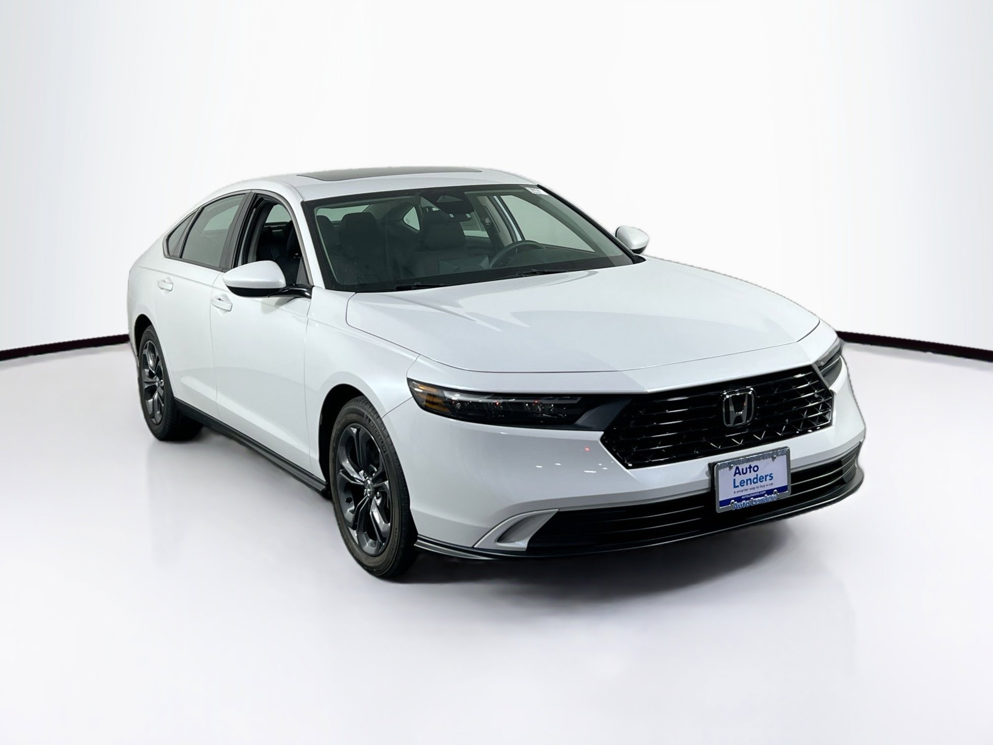Used 2023 Honda Accord EX image 3